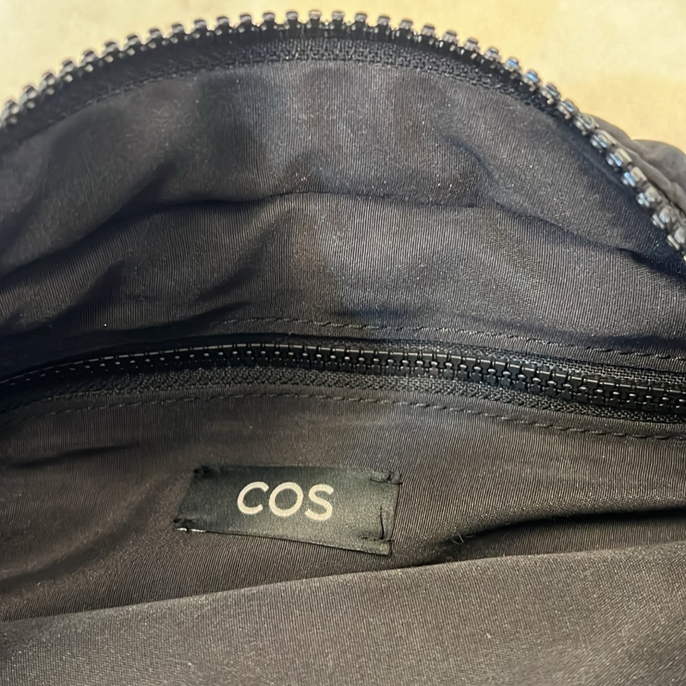 COS‎ QUILTED MINI BAG - Picture 5 of 6